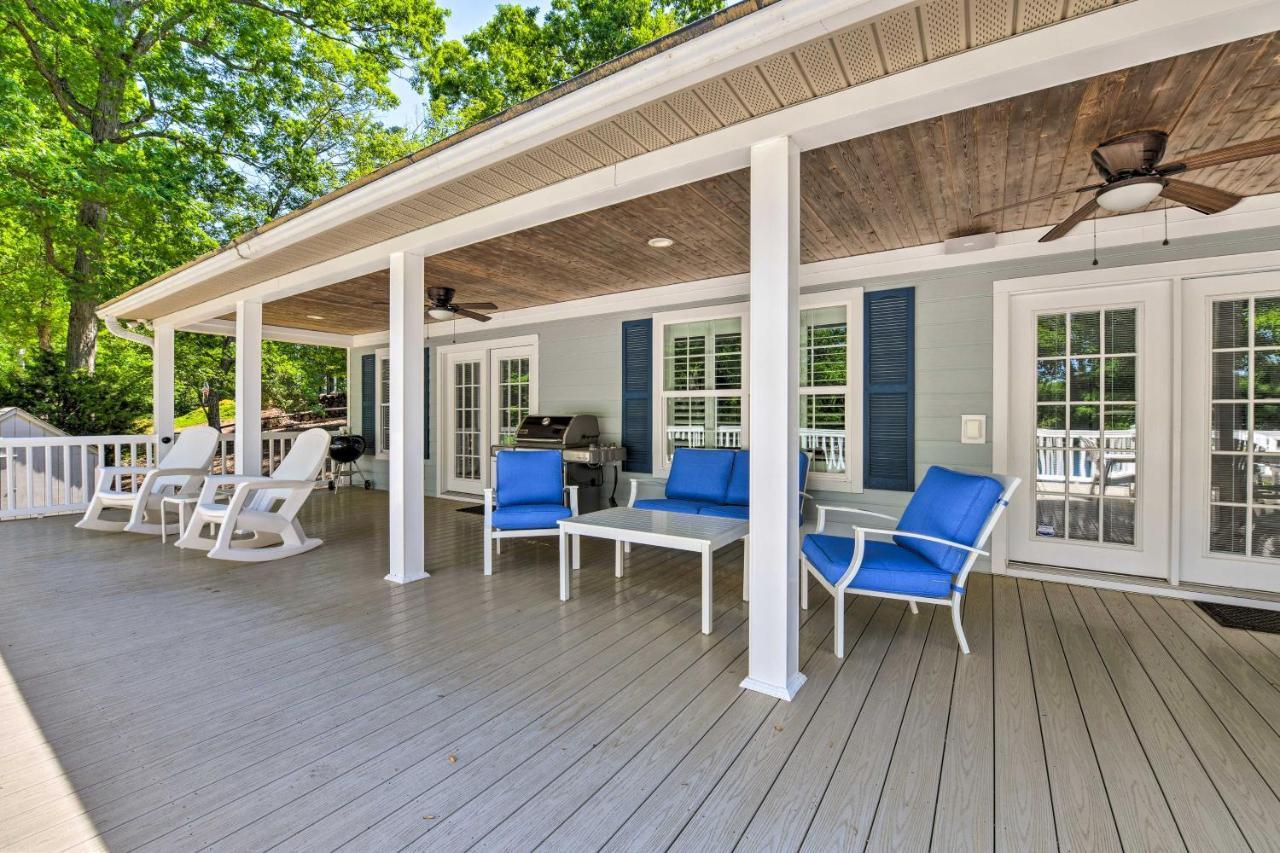 Lake Norman Retreat With Dock About 1 Mi To Marina! มัวร์สวิลล์ ภายนอก รูปภาพ