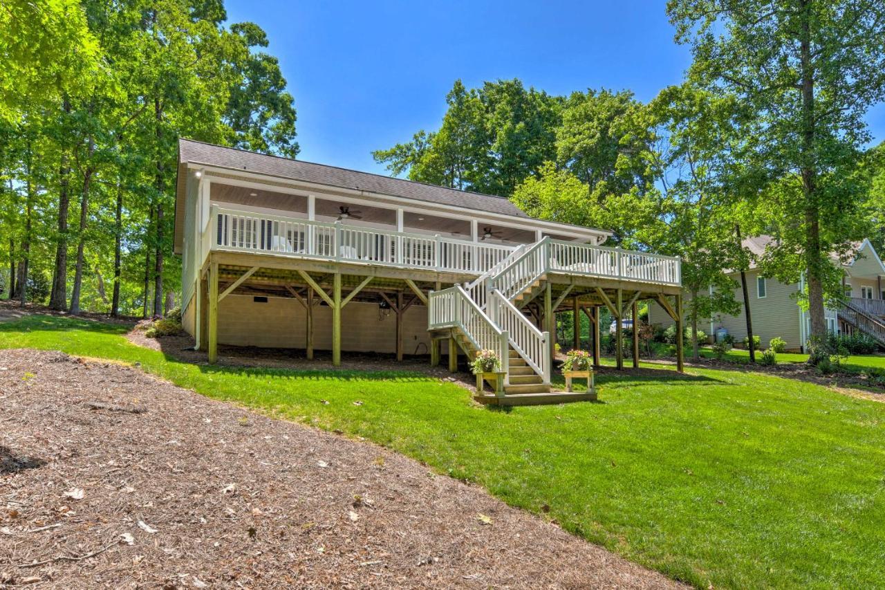 Lake Norman Retreat With Dock About 1 Mi To Marina! มัวร์สวิลล์ ภายนอก รูปภาพ