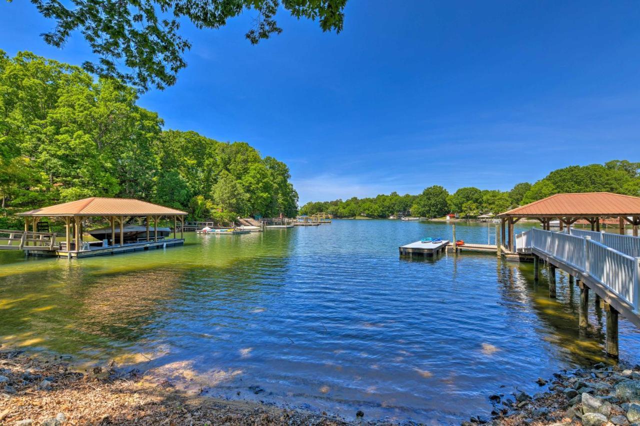 Lake Norman Retreat With Dock About 1 Mi To Marina! มัวร์สวิลล์ ภายนอก รูปภาพ
